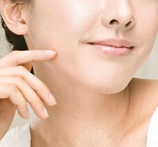 玻尿酸丰脸颊哪好